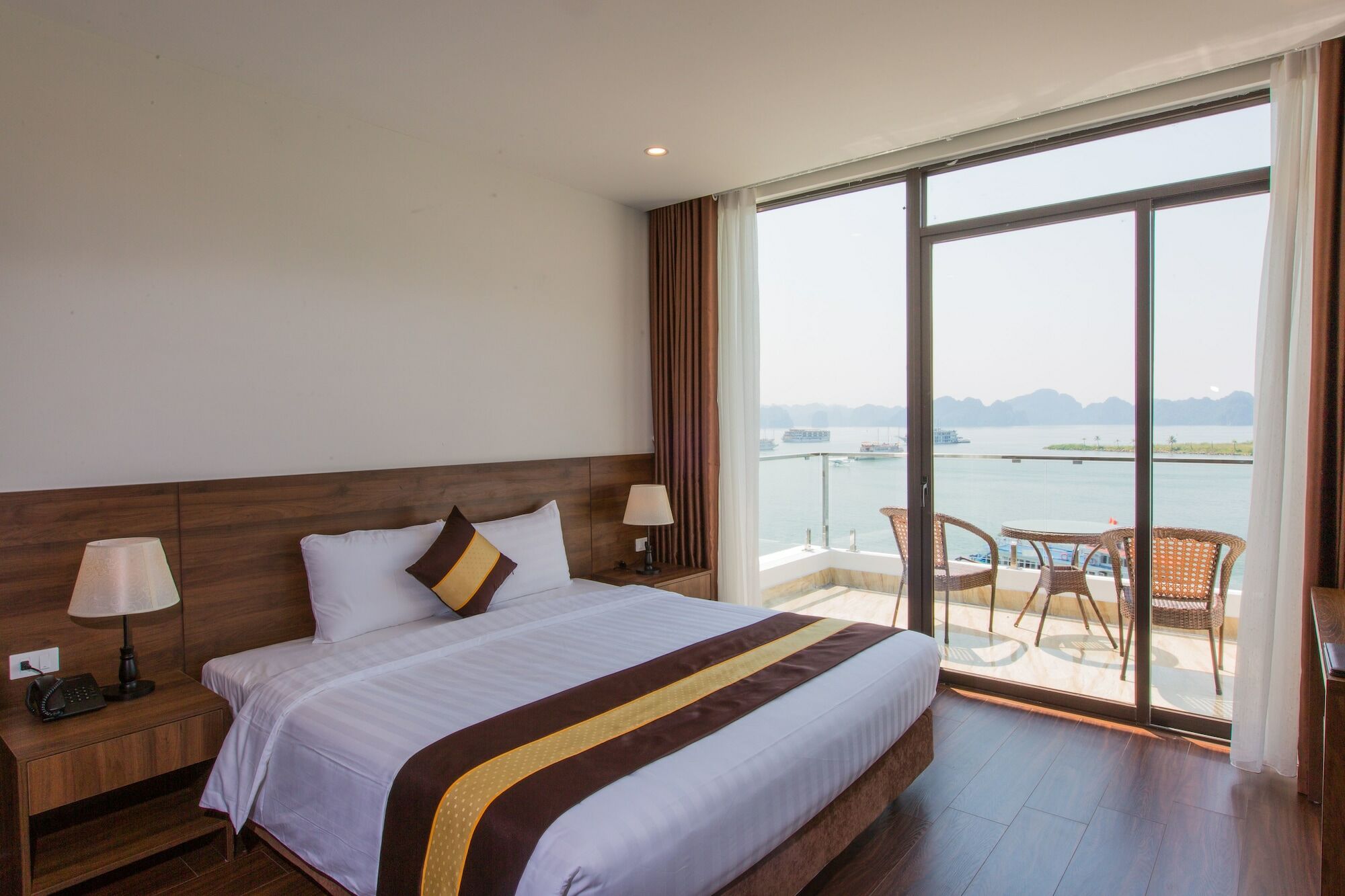 Sun Bay Tuan Chau Hotel Ha Long Exterior foto